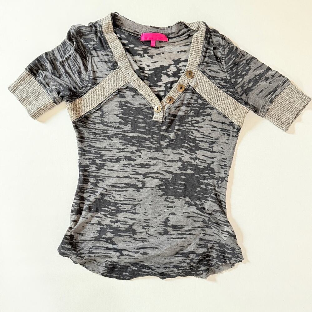 Y2K Gray burnout Henley sheer v-neck top